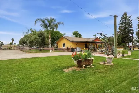 Exterior - 253 E Mckee, Bakersfield, CA 93307 photo 3 of 6