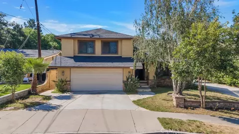 23540 Cherry St, Newhall, CA 91321