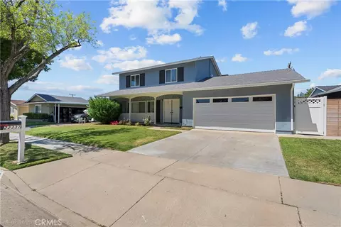 22337 Los Tigres Dr, Saugus, CA 91350