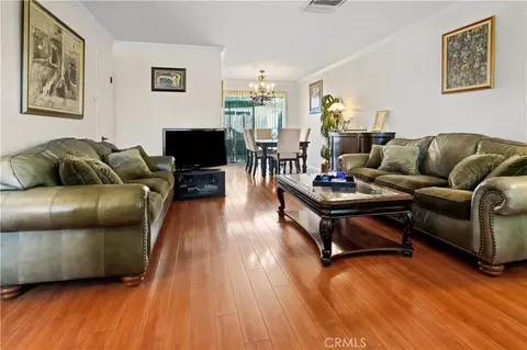 17041 Roscoe Blvd #3, Northridge, CA 91325