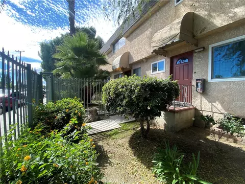 17041 Roscoe Blvd #3, Northridge, CA 91325