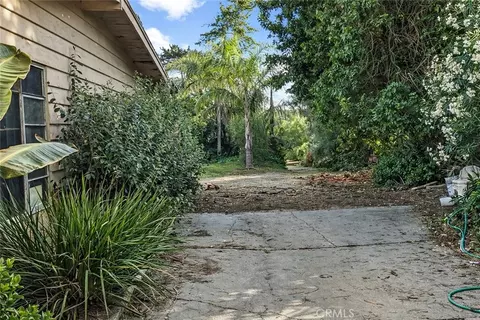 Exterior - 15 La Crescenta Dr, Camarillo, CA 93010 photo 8 of 16