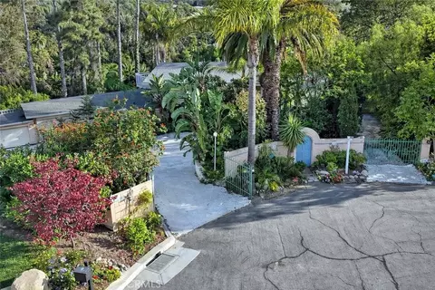 Exterior - 15 La Crescenta Dr, Camarillo, CA 93010 photo 4 of 16