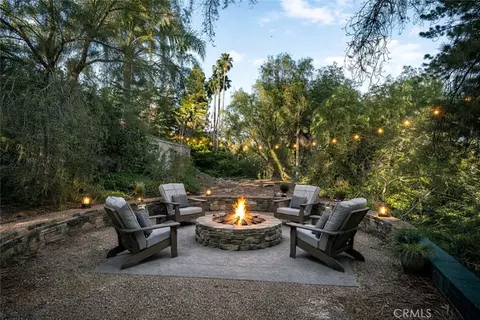 Exterior - 15 La Crescenta Dr, Camarillo, CA 93010 photo 10 of 16