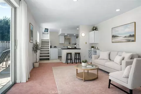 Living - 15 La Crescenta Dr, Camarillo, CA 93010 photo 6 of 10