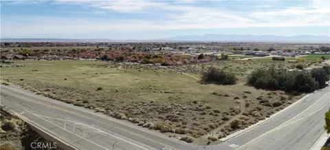 1 30th St W, Rosamond, CA 93560 photo 3
