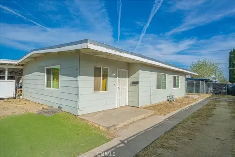 835 E Avenue Q, Palmdale, CA 93550