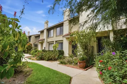 9605 Sepulveda Blvd #5, North Hills, CA 91343