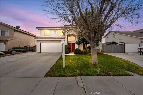 1728 Blackberry Ct, Palmdale, CA 93551
