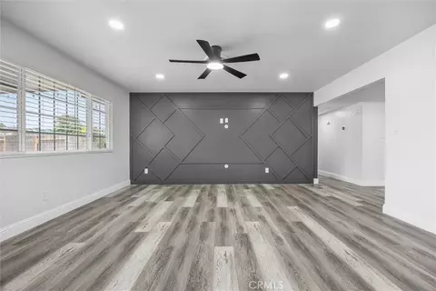 Living - 3113 Pendleton Ct, Bakersfield, CA 93309 photo 3 of 8