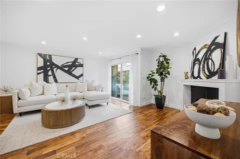 355 S Madison Ave #224, Pasadena, CA 91101