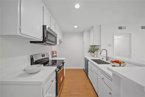 23515 Lyons #253, Valencia, CA 91355