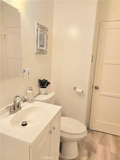 Bath - 938 S Tajauta Ave, Compton, CA 90220 photo 1 of 2
