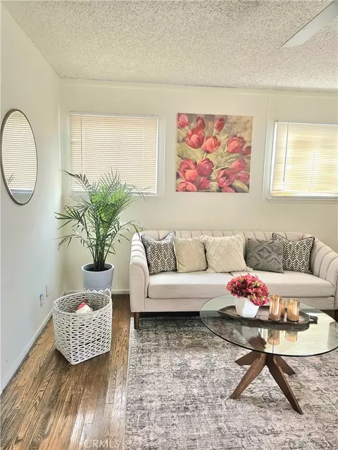Living - 938 S Tajauta Ave, Compton, CA 90220 photo 4 of 6
