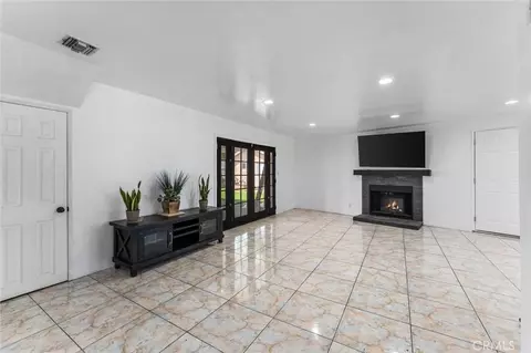 Living - 7431 Vanalden, Reseda, CA 91335 photo 5 of 10