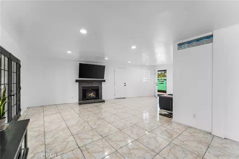 Living - 7431 Vanalden, Reseda, CA 91335 photo 6 of 10