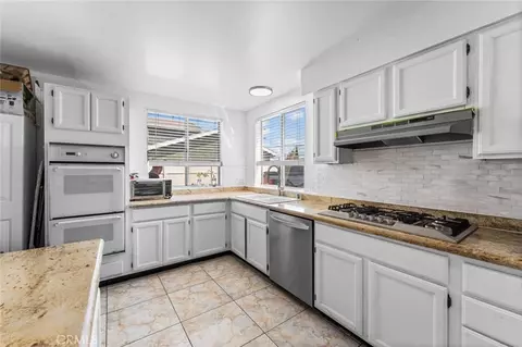 Kitchen - 7431 Vanalden, Reseda, CA 91335 photo 3 of 3