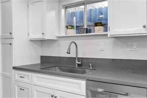 Kitchen - 508 South Dr, Lebec, CA 93243 photo 3 of 4