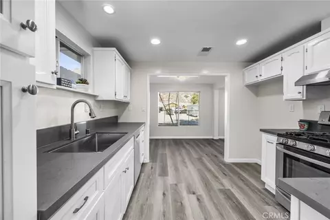 Entry Way - 508 South Dr, Lebec, CA 93243 photo 1 of 2