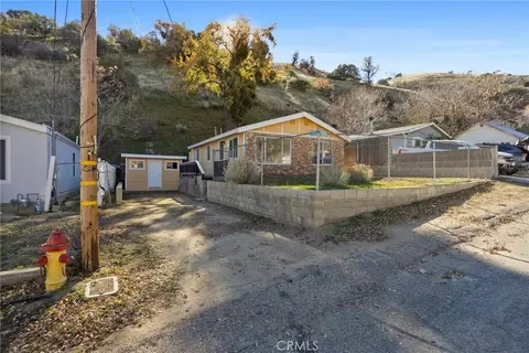 Exterior - 508 South Dr, Lebec, CA 93243 photo 9 of 10