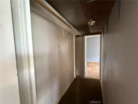 Entry Way - 407 E St, Taft, CA 93268 photo 2 of 3