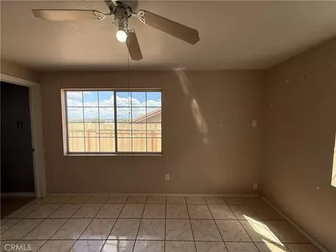 Other - 407 E St, Taft, CA 93268 photo 5 of 6