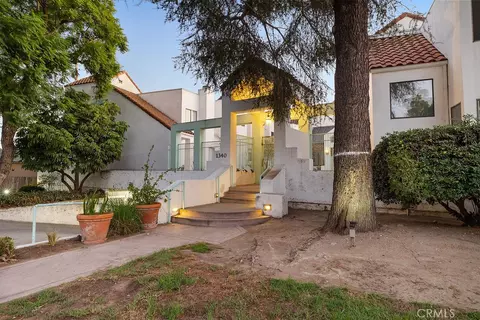 1340 Glenwood Rd #8, Glendale, CA 91201