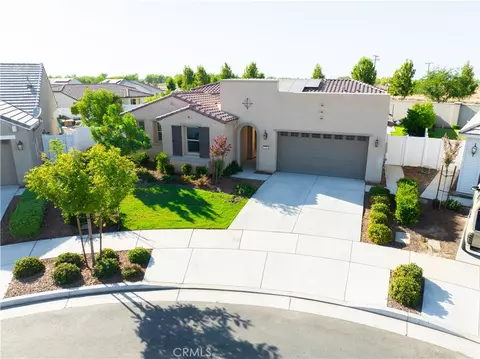 1705 Brickhill Ct, Bakersfield, CA 93311
