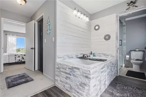 Bath - 26201 Cumberland, Tehachapi, CA 93561 photo 3 of 5