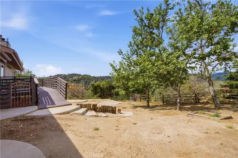 Exterior - 26201 Cumberland, Tehachapi, CA 93561 photo 3 of 3