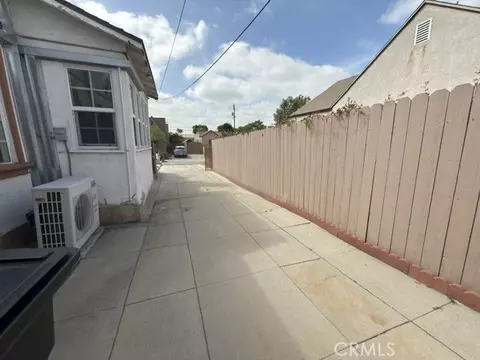 521 E Chestnut, Glendale, CA 91205 photo 2