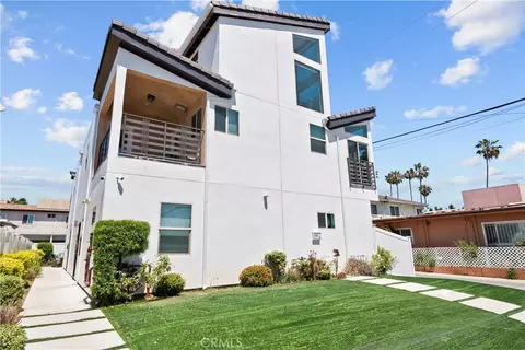 1013 E La Palma, Inglewood, CA 90301