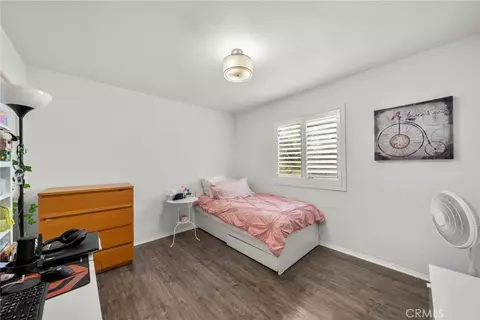 Bedroom - 28341 Willow Ct, Saugus, CA 91350 photo 1 of 5