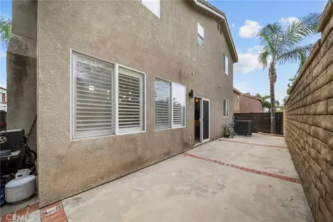 Exterior - 28341 Willow Ct, Saugus, CA 91350 photo 6 of 6
