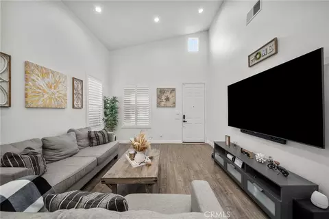 Other - 28341 Willow Ct, Saugus, CA 91350 photo 4 of 7