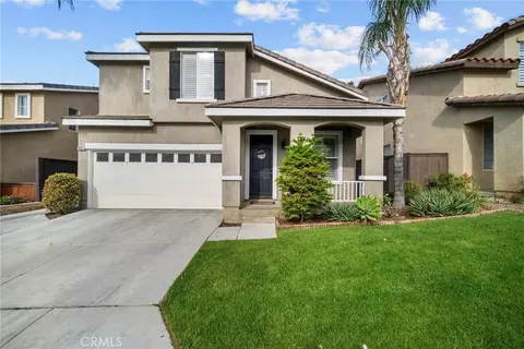 Exterior - 28341 Willow Ct, Saugus, CA 91350 photo 4 of 6