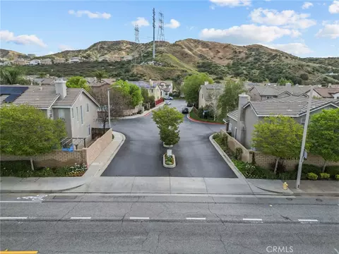 View/Area - 28341 Willow Ct, Saugus, CA 91350 photo 1 of 5
