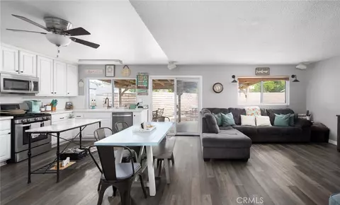 21515 Alaminos, Saugus, CA 91350