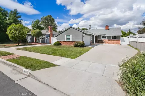 22031 Galvez St, Woodland Hills, CA 91364