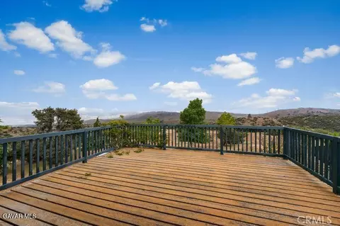 Exterior - 17041 Summers Dr, Tehachapi, CA 93561 photo 3 of 14