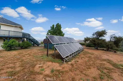 Exterior - 17041 Summers Dr, Tehachapi, CA 93561 photo 6 of 14