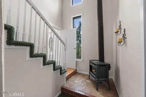Entry Way - 17041 Summers Dr, Tehachapi, CA 93561 photo 1 of 1