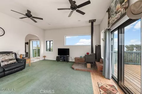 Living - 17041 Summers Dr, Tehachapi, CA 93561 photo 1 of 1