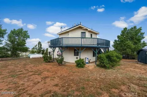 Exterior - 17041 Summers Dr, Tehachapi, CA 93561 photo 7 of 14