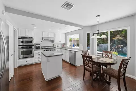 Kitchen - 22138 Copper Hl, Saugus, CA 91350 photo 1 of 5