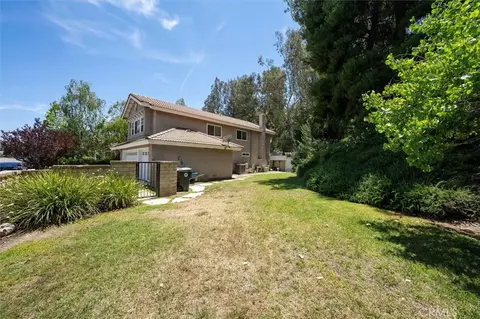 Exterior - 22138 Copper Hl, Saugus, CA 91350 photo 5 of 9