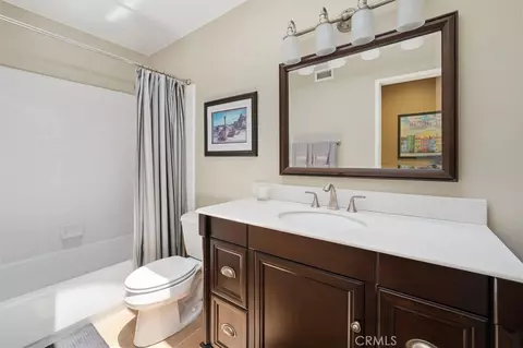 Bath - 22138 Copper Hl, Saugus, CA 91350 photo 4 of 4