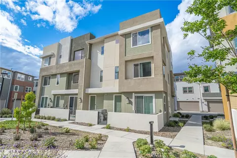 27154 Valley Oak Pl, Valencia, CA 91381