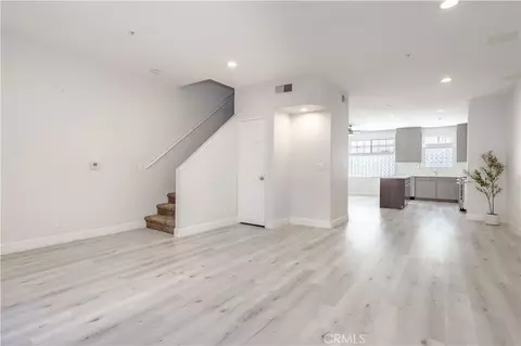 18347 Saticoy #28, Reseda, CA 91335