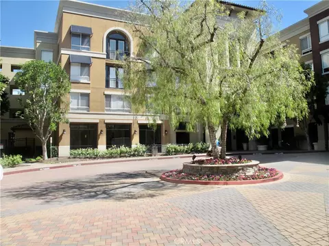 24595 Town Center Dr #3105, Valencia, CA 91355